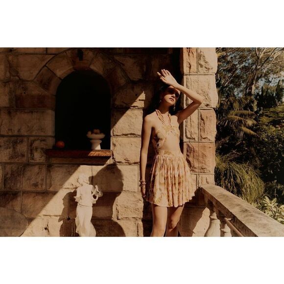 S/W/F halter neckline Mini Dress floral print Vacation Beach Wedding size S NWOT - Picture 2 of 7